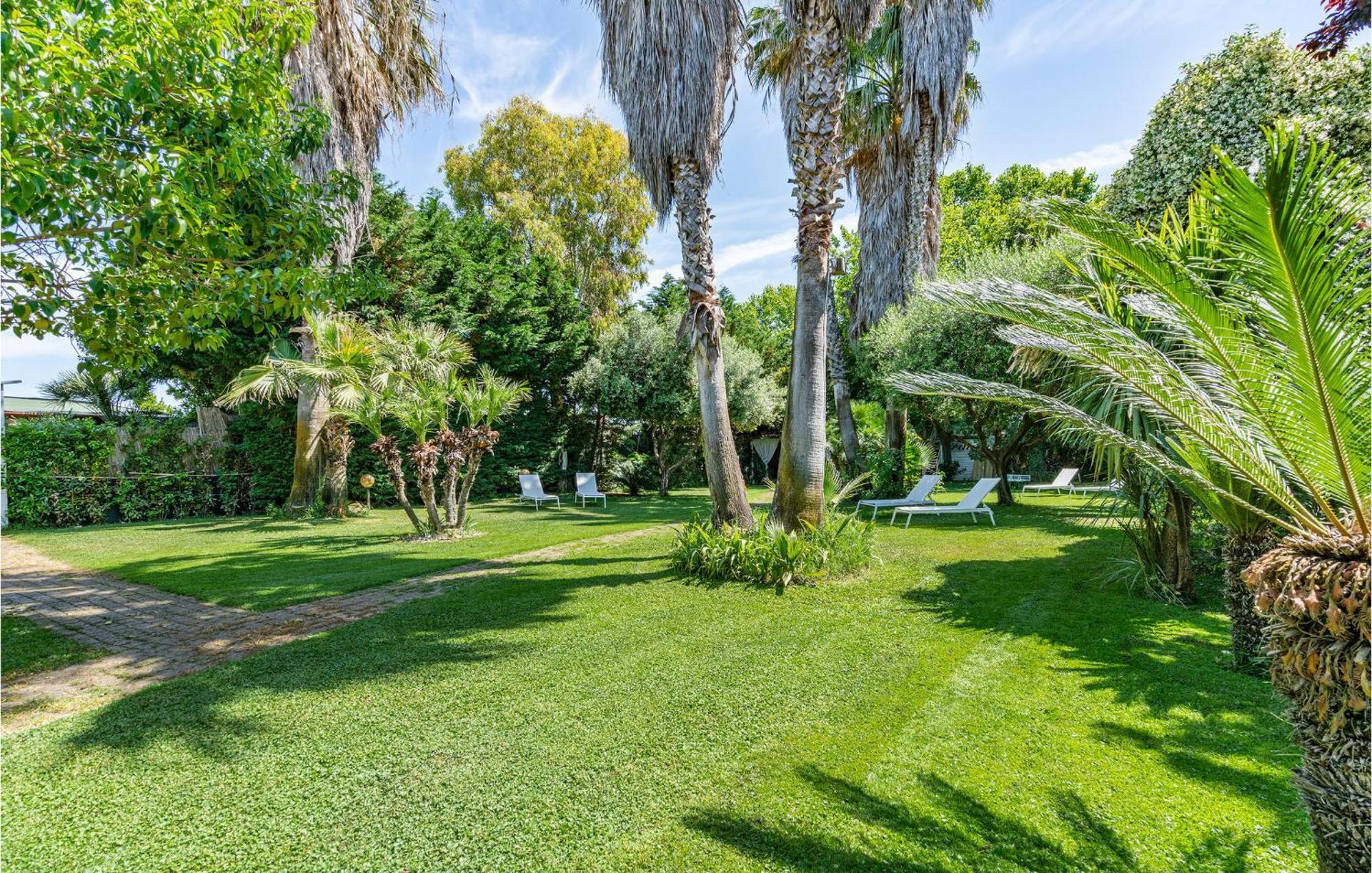 Beautiful Home In Fiumicino With Wifi Exterior foto