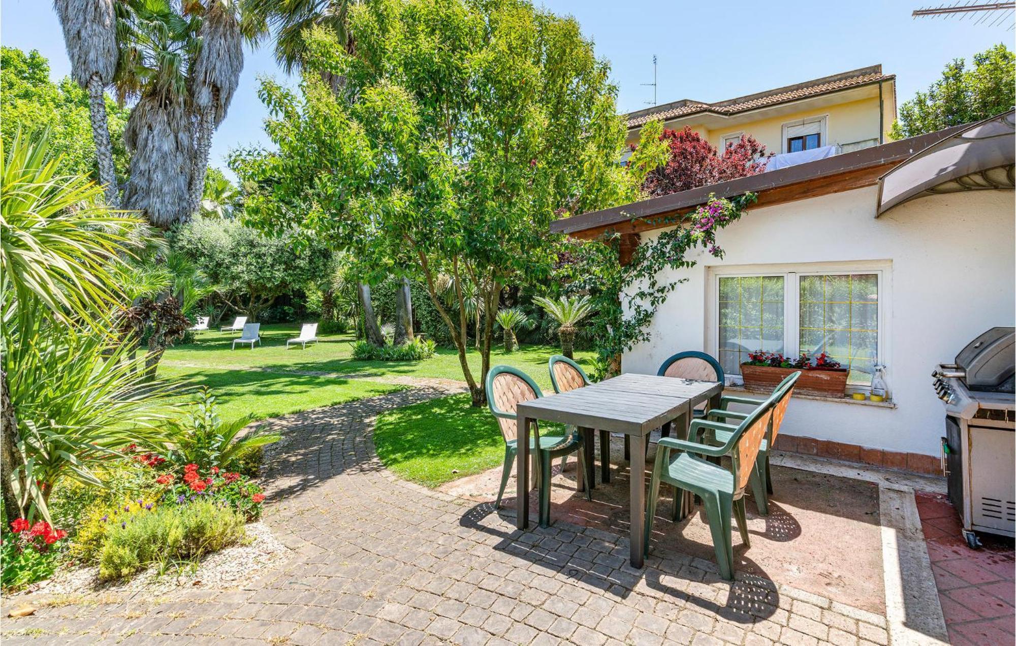 Beautiful Home In Fiumicino With Wifi Exterior foto