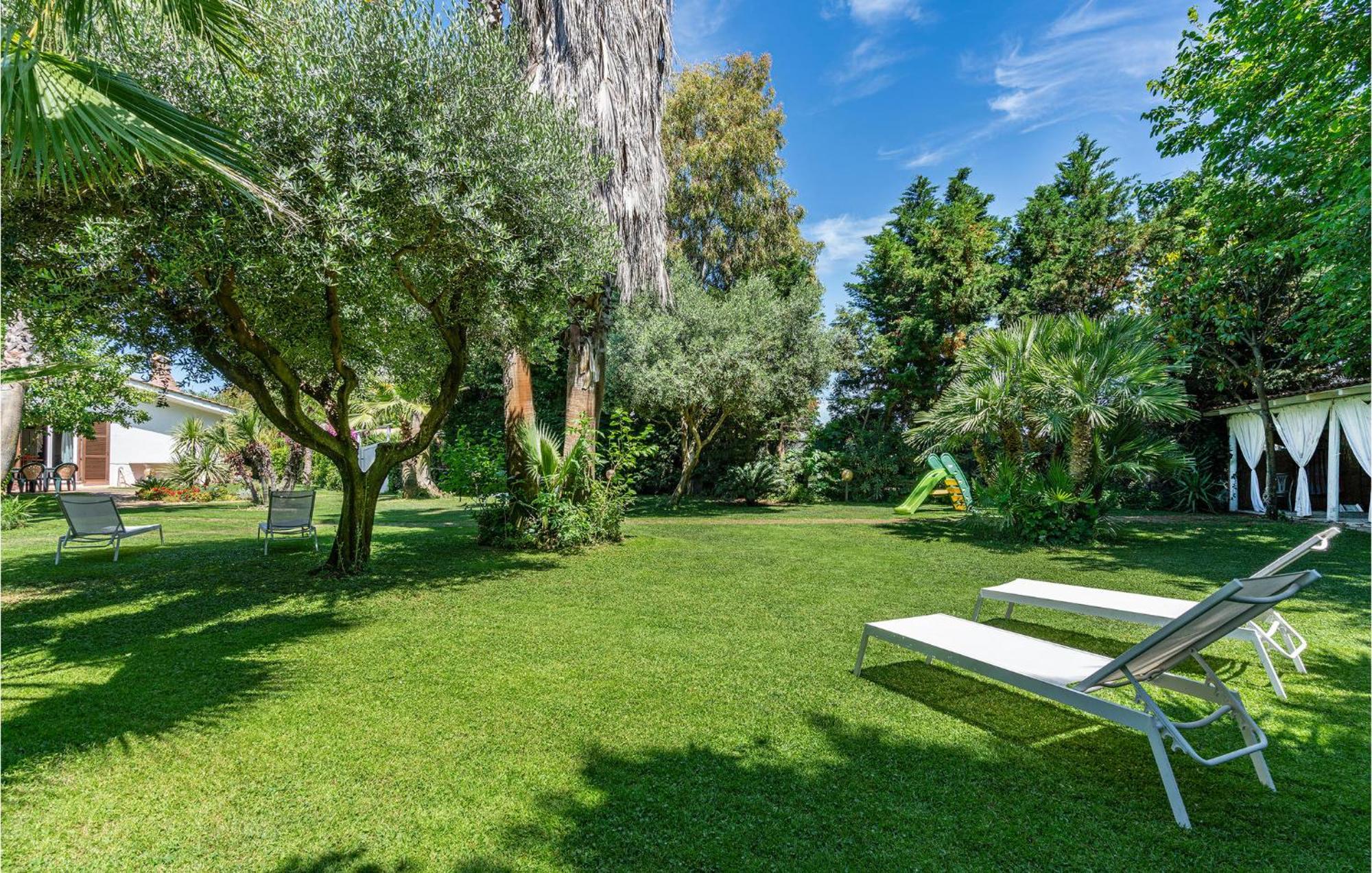 Beautiful Home In Fiumicino With Wifi Exterior foto